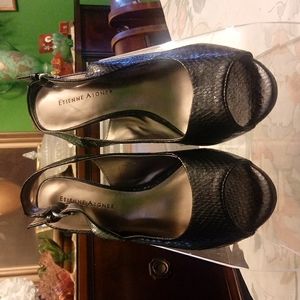 Etinne Aigner pumps